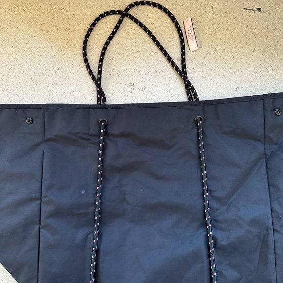 2 NWT Victoria secret bag and card holder wallet - Picture 5 of 6